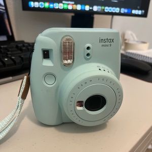 FUJIFILM Instax Mini 9